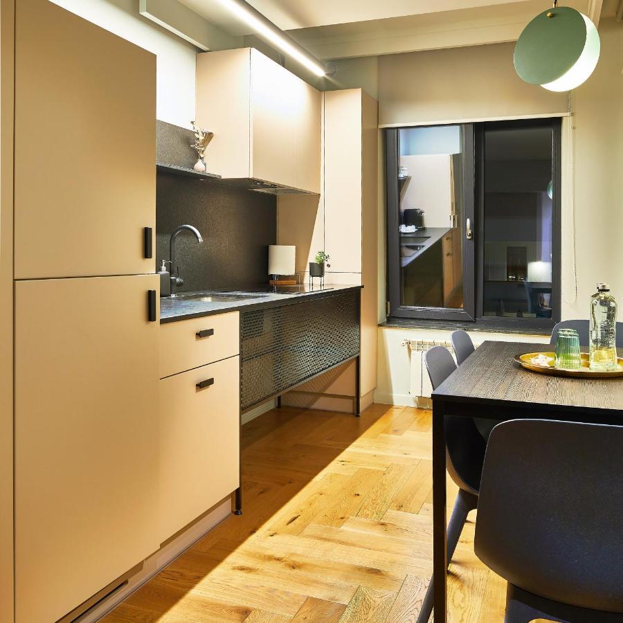 Atlas Aparthotel Piatra Neamţ Extérieur photo