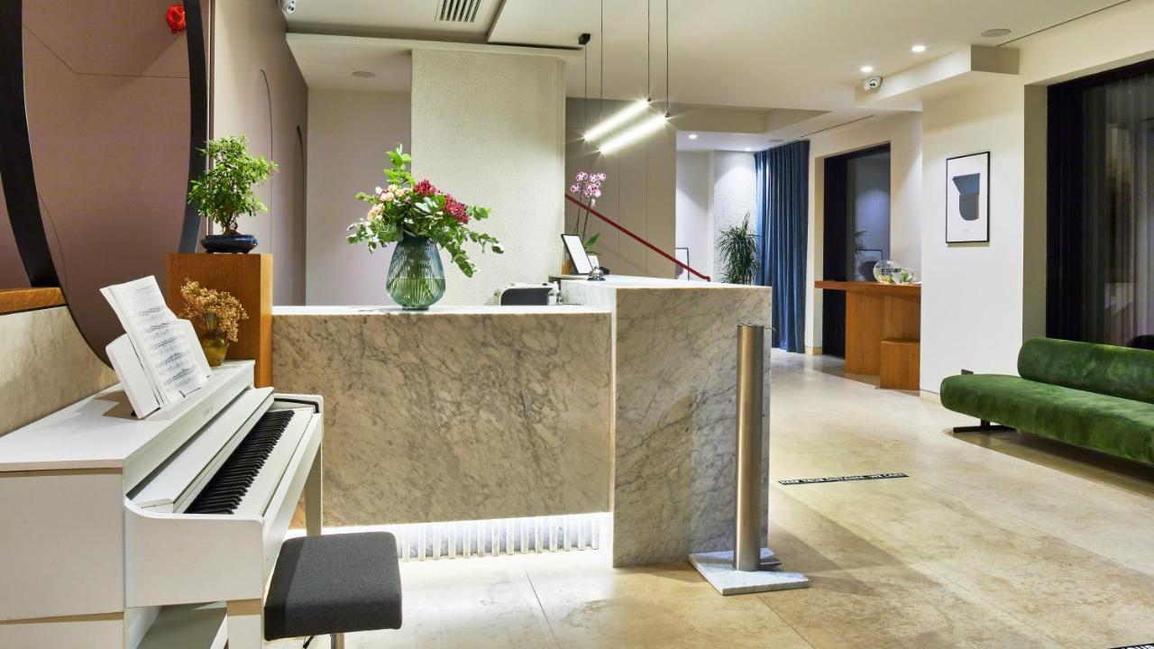 Atlas Aparthotel Piatra Neamţ Extérieur photo