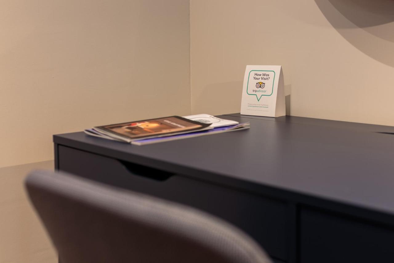Atlas Aparthotel Piatra Neamţ Extérieur photo
