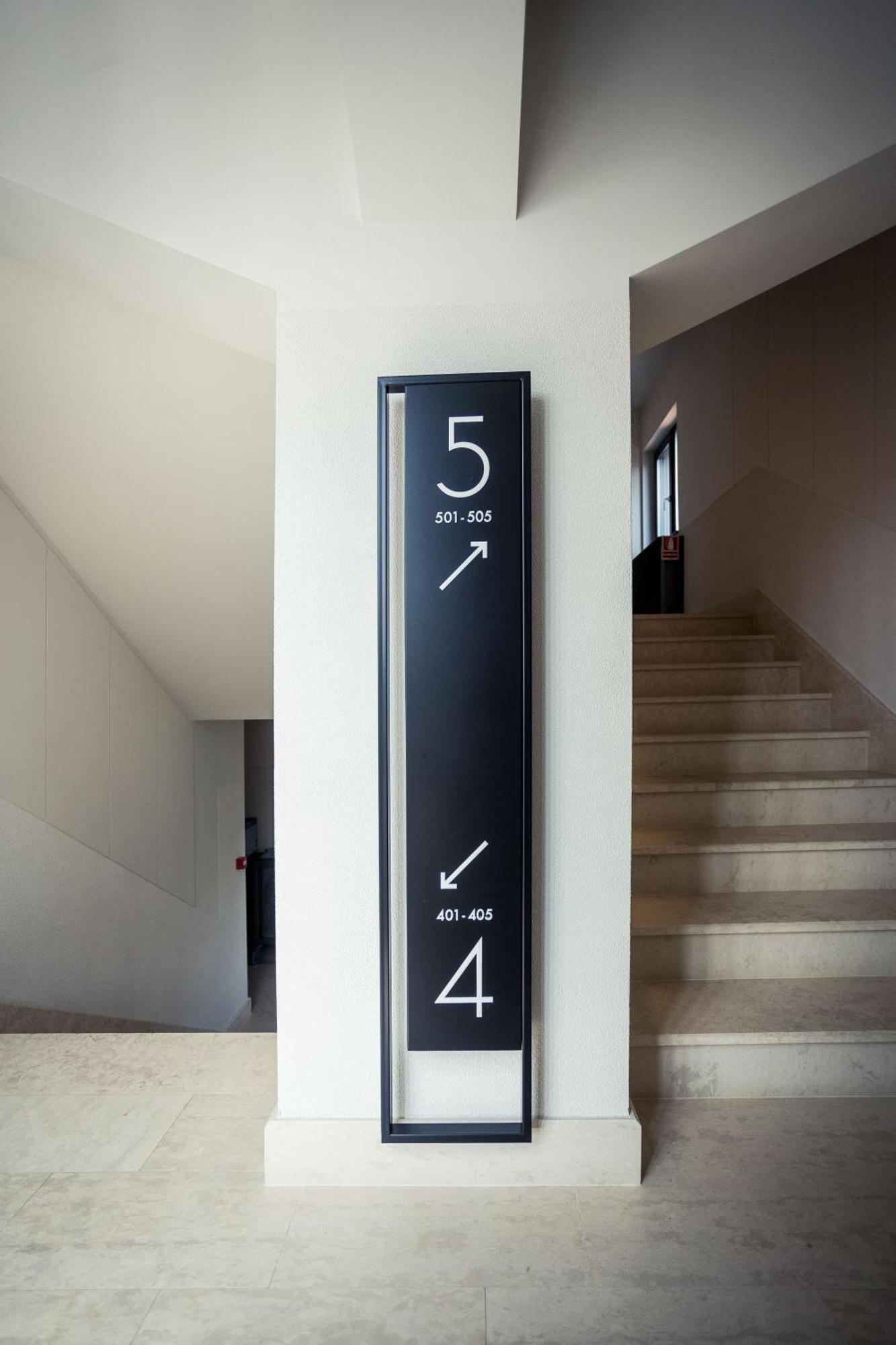 Atlas Aparthotel Piatra Neamţ Extérieur photo
