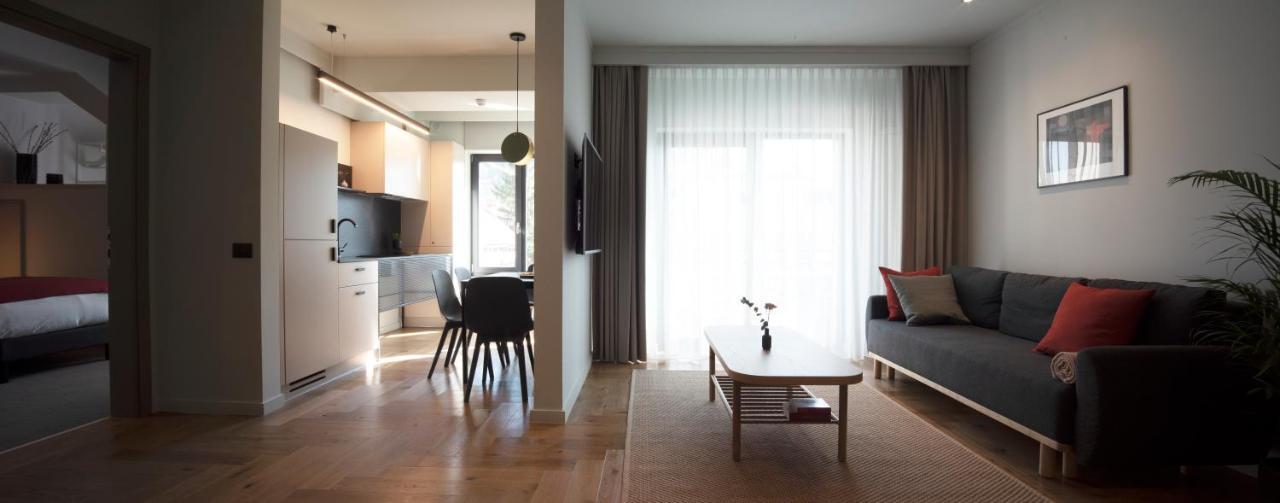 Atlas Aparthotel Piatra Neamţ Extérieur photo
