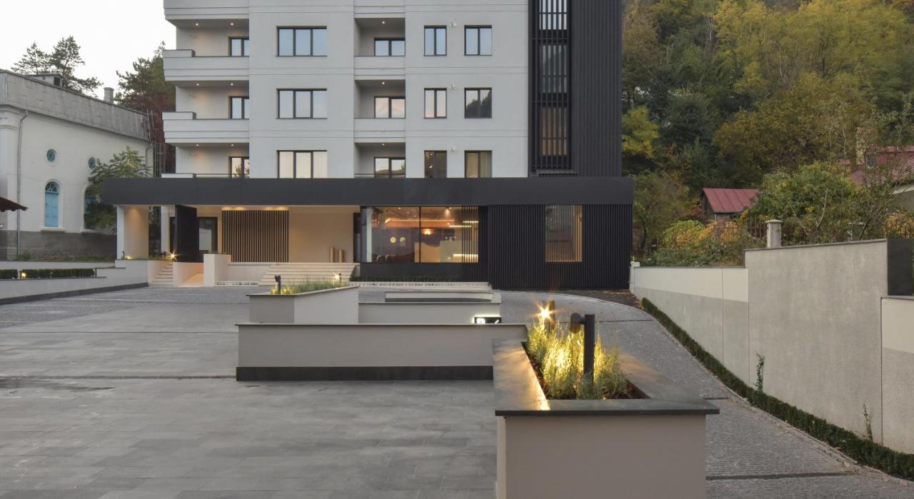 Atlas Aparthotel Piatra Neamţ Extérieur photo