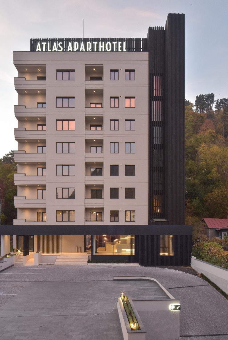 Atlas Aparthotel Piatra Neamţ Extérieur photo